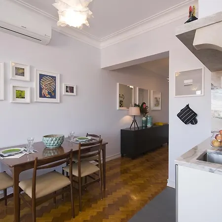 Bordalo Pinheiro Apartment-top Floor & Elevator * Lisboa