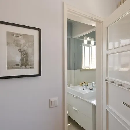 Apartman Bordalo Pinheiro Apartment-top Floor & Elevator *