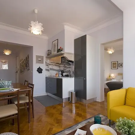Bordalo Pinheiro Apartment-top Floor & Elevator Lisboa